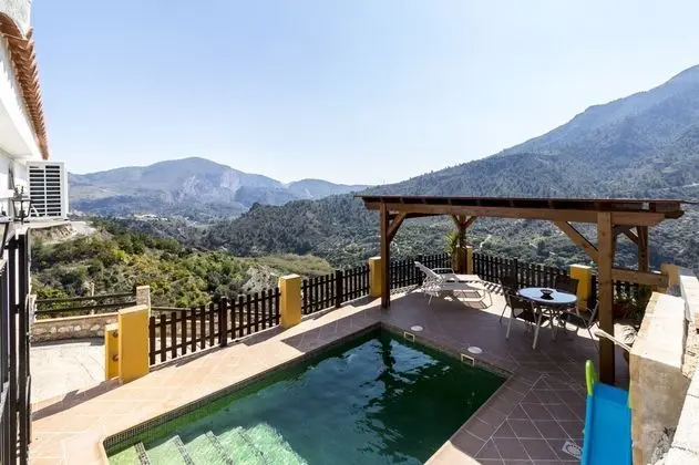 Ev, 2 Yatak Odası, Kişiye Özel Havuzlu, Dağ Manzaralı