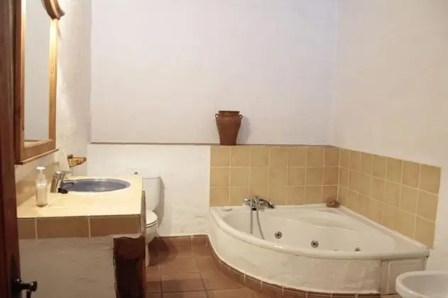 Ev, 2 Yatak Odası, Jakuzi, Dağ Manzaralı (Trujala)