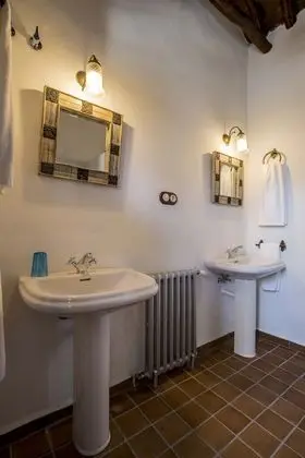 Family Dubleks (The Cottage)