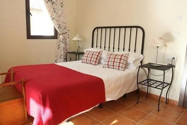 Tek Büyük veya İki Ayrı Yataklı Oda, Sigara İçilmez, Dağ Manzaralı