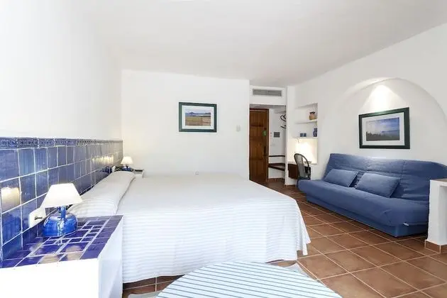 Tek Büyük Yataklı Oda (2 adults + 1 child)