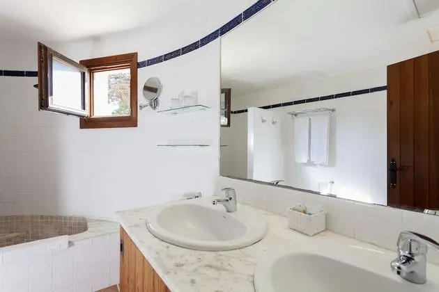 Tek Büyük Yataklı Oda (2 adults + 2 children)