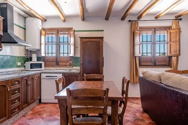 Classic Apart Daire, 2 Yatak Odası, Sigara İçilmez, Avlu