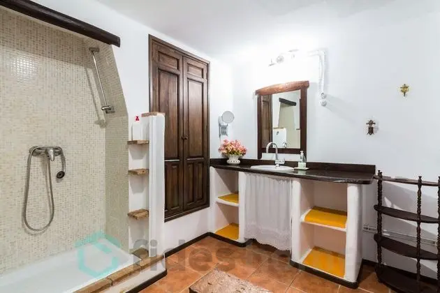 Ev, 6 Yatak Odası, Kişiye Özel Havuzlu, Dağ Manzaralı