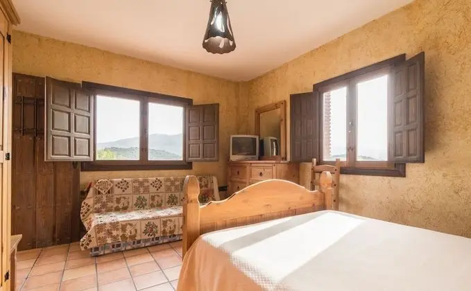 Ev, Birden Çok Yatak Odası, Kişiye Özel Havuzlu