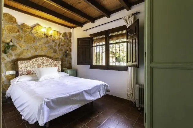 Ev, 4 Yatak Odası, Kişiye Özel Havuzlu, Dağ Manzaralı