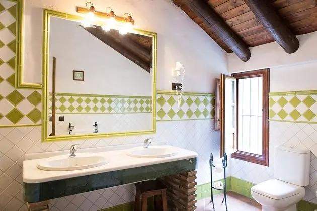 Deluxe Tek Büyük Yataklı Oda, Sıcak Su Küveti