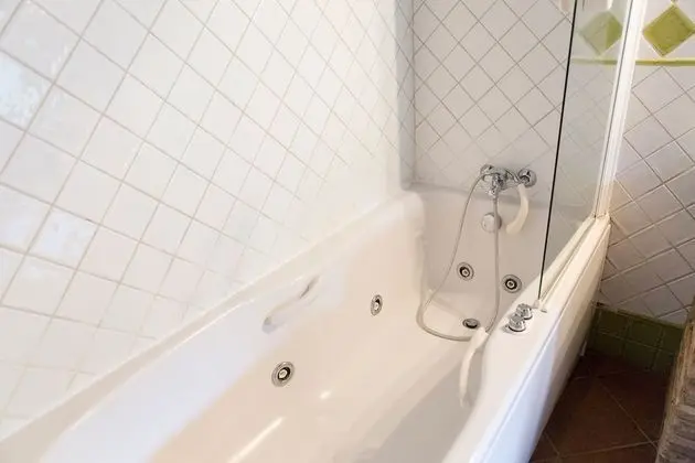 Deluxe Tek Büyük Yataklı Oda, Sıcak Su Küveti