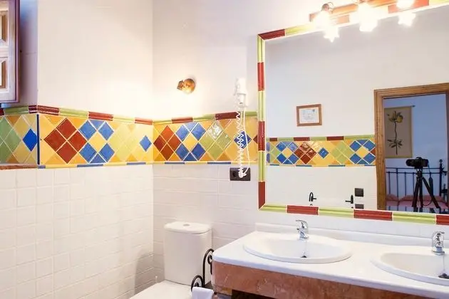 Tek Büyük Yataklı Oda, 2 Tek Kişilik Yatak