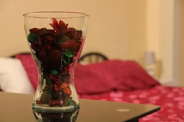 Üç Kişilik Oda