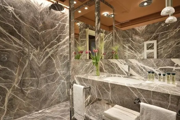 Deluxe Oda, Balkon, Göl Manzaralı