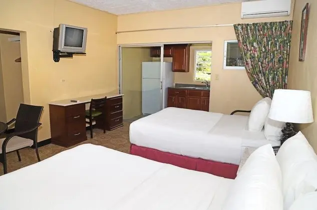 One Bedroom with Full Kitchen