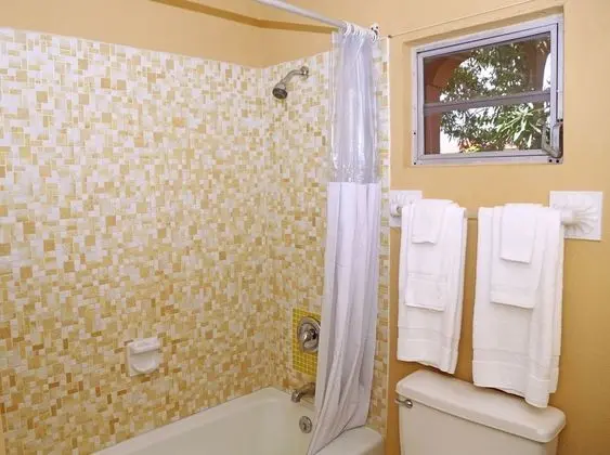 One Bedroom with Full Kitchen