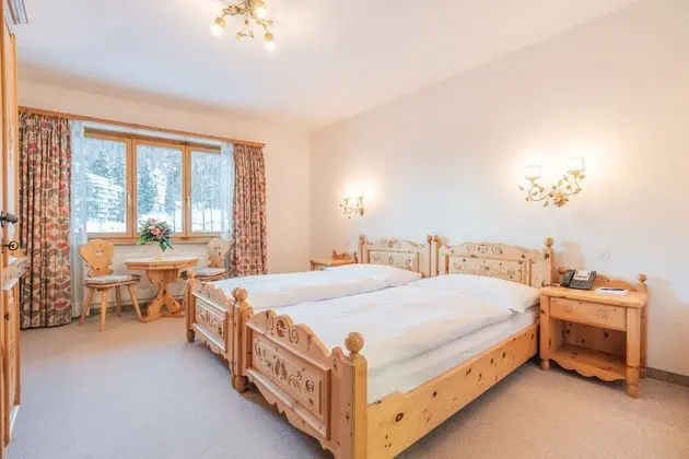 Classic Tek Büyük Yataklı Oda