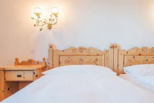 Classic Tek Büyük Yataklı Oda