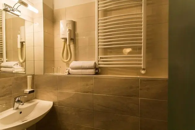 Standard Tek Büyük Yataklı Oda