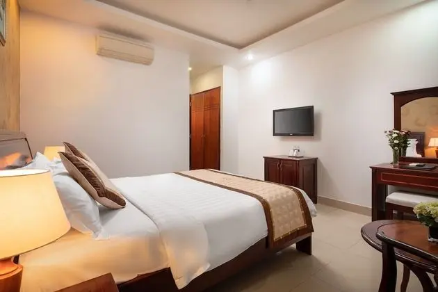 Deluxe Tek Büyük Yataklı Oda