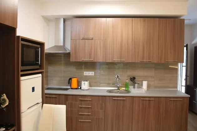 Stüdyo (studio for 2)
