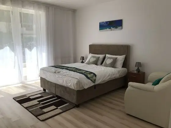 Elite Tek Büyük Yataklı Oda