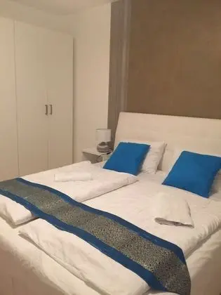 Elite Tek Büyük Yataklı Oda