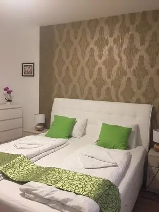 Elite Tek Büyük Yataklı Oda