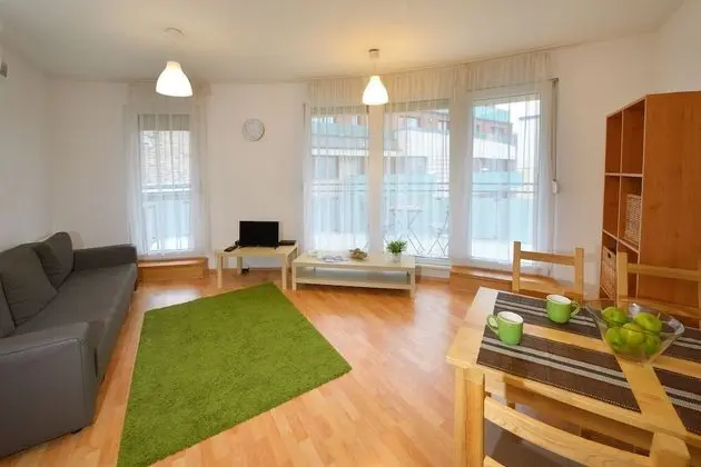 Standard Apart Daire, Teras, Şehir Manzaralı