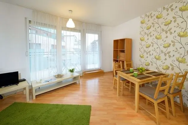Standard Apart Daire, Teras, Şehir Manzaralı