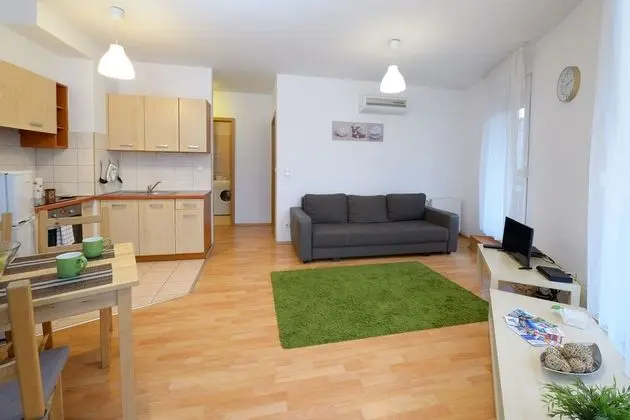 Standard Apart Daire, Teras, Şehir Manzaralı