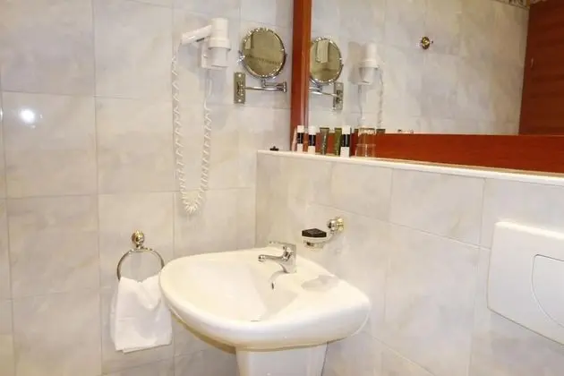Classic Tek Büyük Yataklı Oda, 1 Büyük (Queen) Boy Yatak