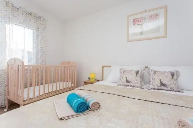 Ev (Cosa Nostra - H(2+2))