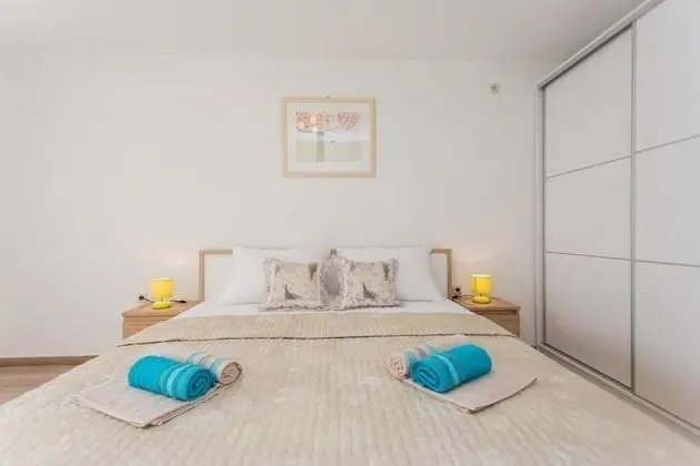 Ev (Cosa Nostra - H(2+2))