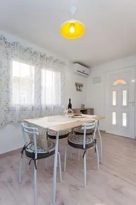 Ev (Cosa Nostra - H(2+2))