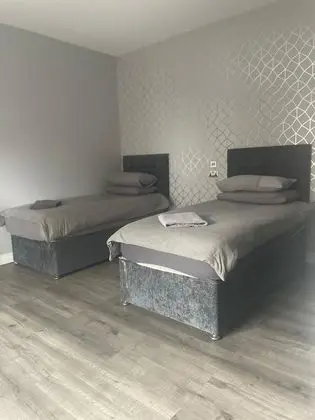 İki Ayrı Yataklı Oda, Banyolu/Duşlu