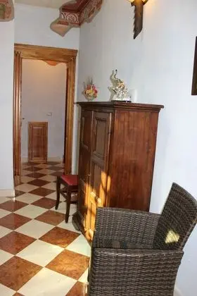 Üç Kişilik Oda