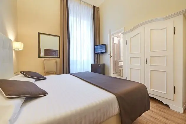Standard Tek Büyük veya İki Ayrı Yataklı Oda