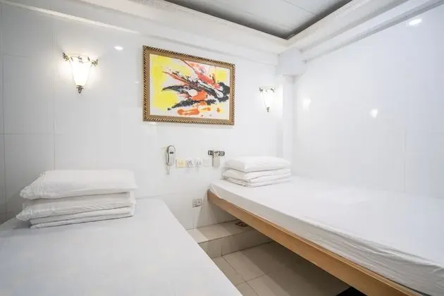 Deluxe Dört Kişilik Oda