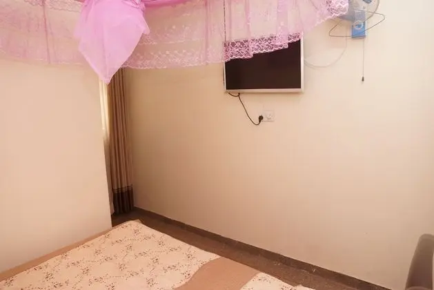Basic Tek Büyük Yataklı Oda