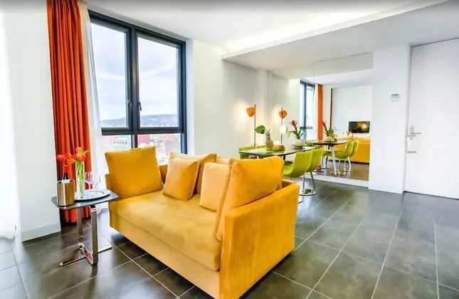 Superior Apart Daire, 2 Yatak Odası, Mutfak, Şehir Manzaralı