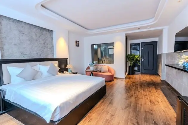 Premium Üç Kişilik Oda, Balkon, Şehir Manzaralı
