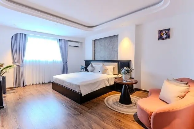 Premium Üç Kişilik Oda, Balkon, Şehir Manzaralı