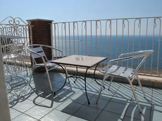 Deluxe Tek Büyük veya İki Ayrı Yataklı Oda, Deniz Manzaralı