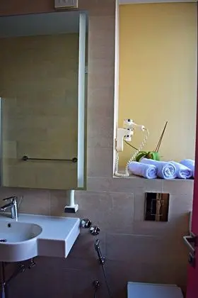 Standard Tek Büyük veya İki Ayrı Yataklı Oda, Şehir Manzaralı