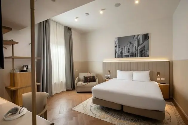 King Room, 1 En Büyük (King) Boy Yatak ve Çekyat