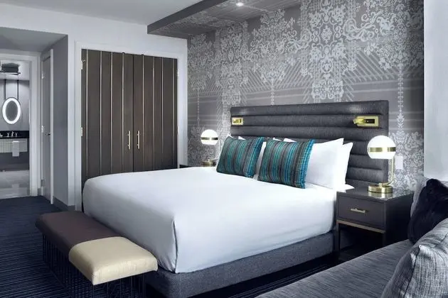 Terrace Suite Fountain View