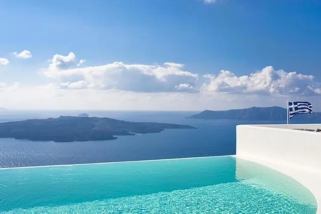 Cosmo Superior with Sea View