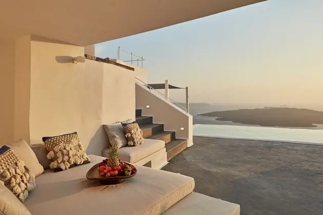Suite Sea View with Indoor Jetted Tub