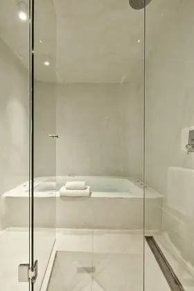 Suite Sea View with Indoor Jetted Tub