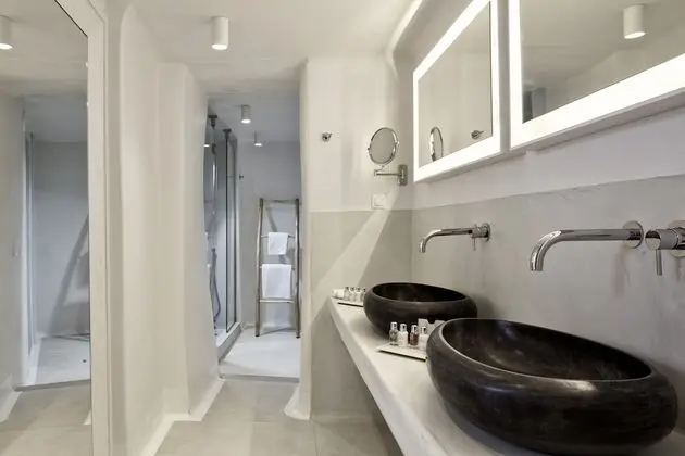 Suite Sea View with Indoor Jetted Tub