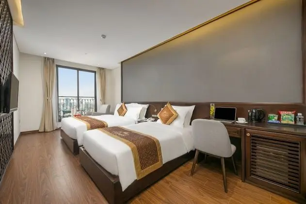 Deluxe Üç Kişilik Oda