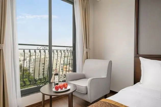 Deluxe Üç Kişilik Oda